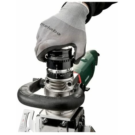 METABO Kantenfräse KFM 16-15 F Im Koffer | 1.600 Watt 4 METABO Kantenfräse KFM 16-15 F Im Koffer | 1.600 Watt – Bild 4