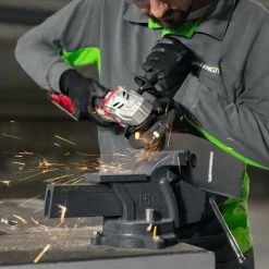 20V-Akku-Winkelschleifer Mit 115-125mm Scheibe, 7500 U/min, 2.0Ah Lithium-Akku Und Schnellladegerät – Greencut AMG200L 8 20V-Akku-Winkelschleifer Mit 115-125mm Scheibe, 7500 U/min, 2.0Ah Lithium-Akku Und Schnellladegerät – Greencut AMG200L -Winkelschleifer Verkaufe 44000111 4